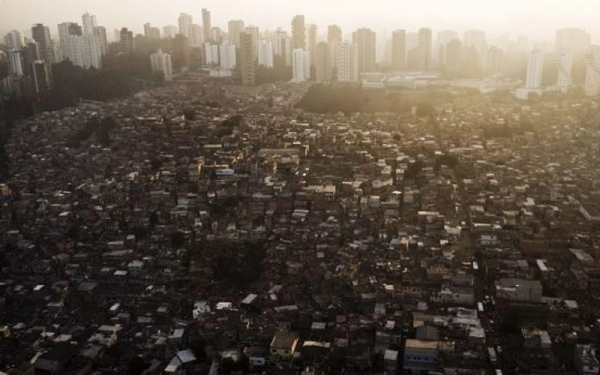 Caderno Didático: Política Habitacional e o Direito à Moradia Digna