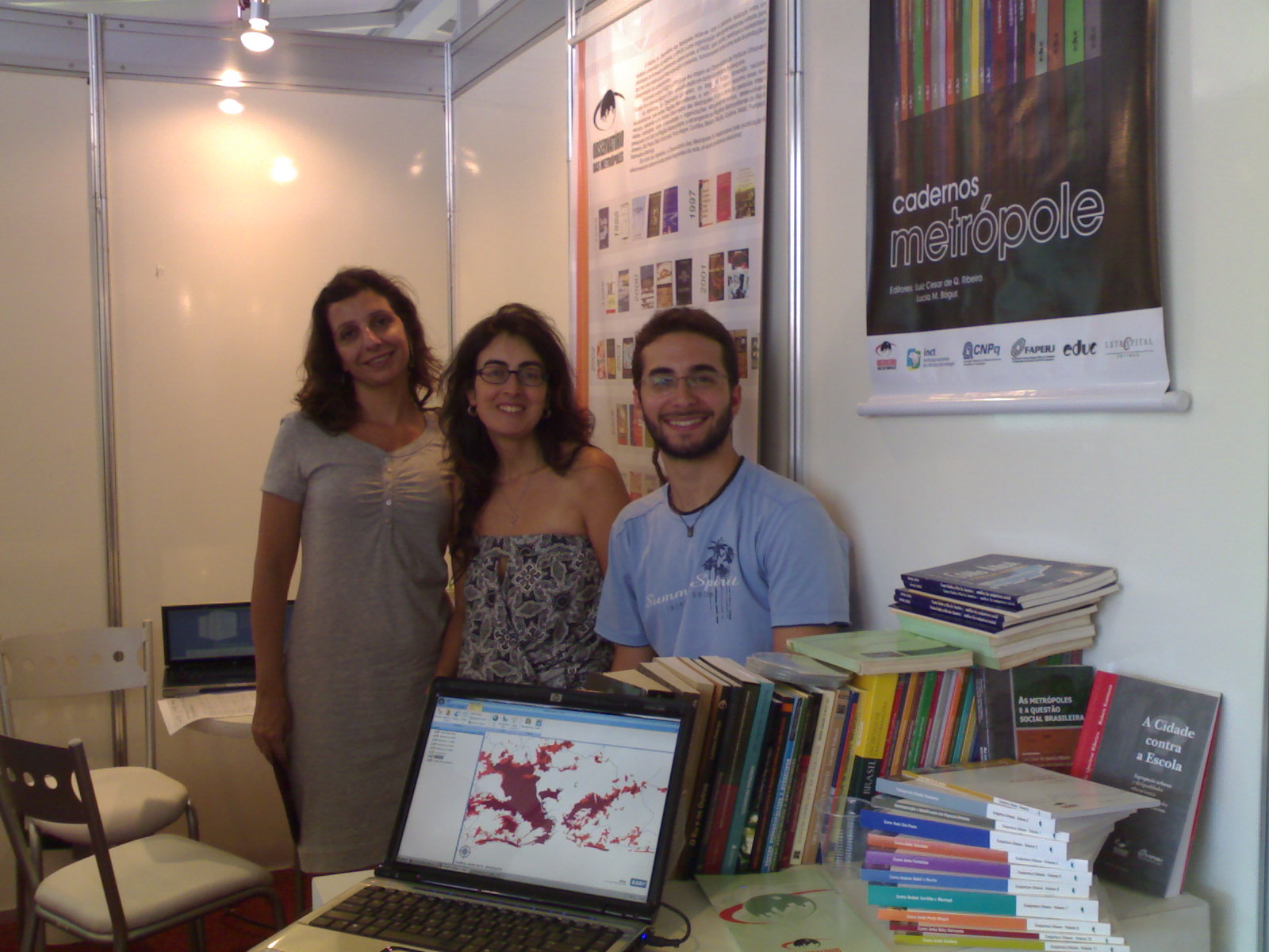 Participação do Observatório na feira da Faperj