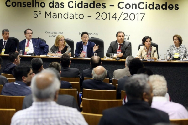Temer adia Conferência das Cidades para 2019 e desmonta diálogo social