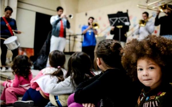 Políticas de Habitação Popular no Centro de Porto Alegre/RS: entre o Estado e a organização social