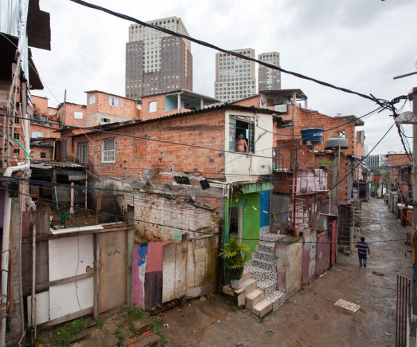 Levantamento visa identificar os impactos da pandemia nas favelas e periferias do país