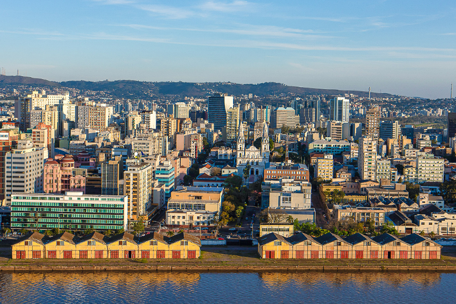 Porto Alegre: 250 anos de uma metrópole do seu tempo e cheia de contradições