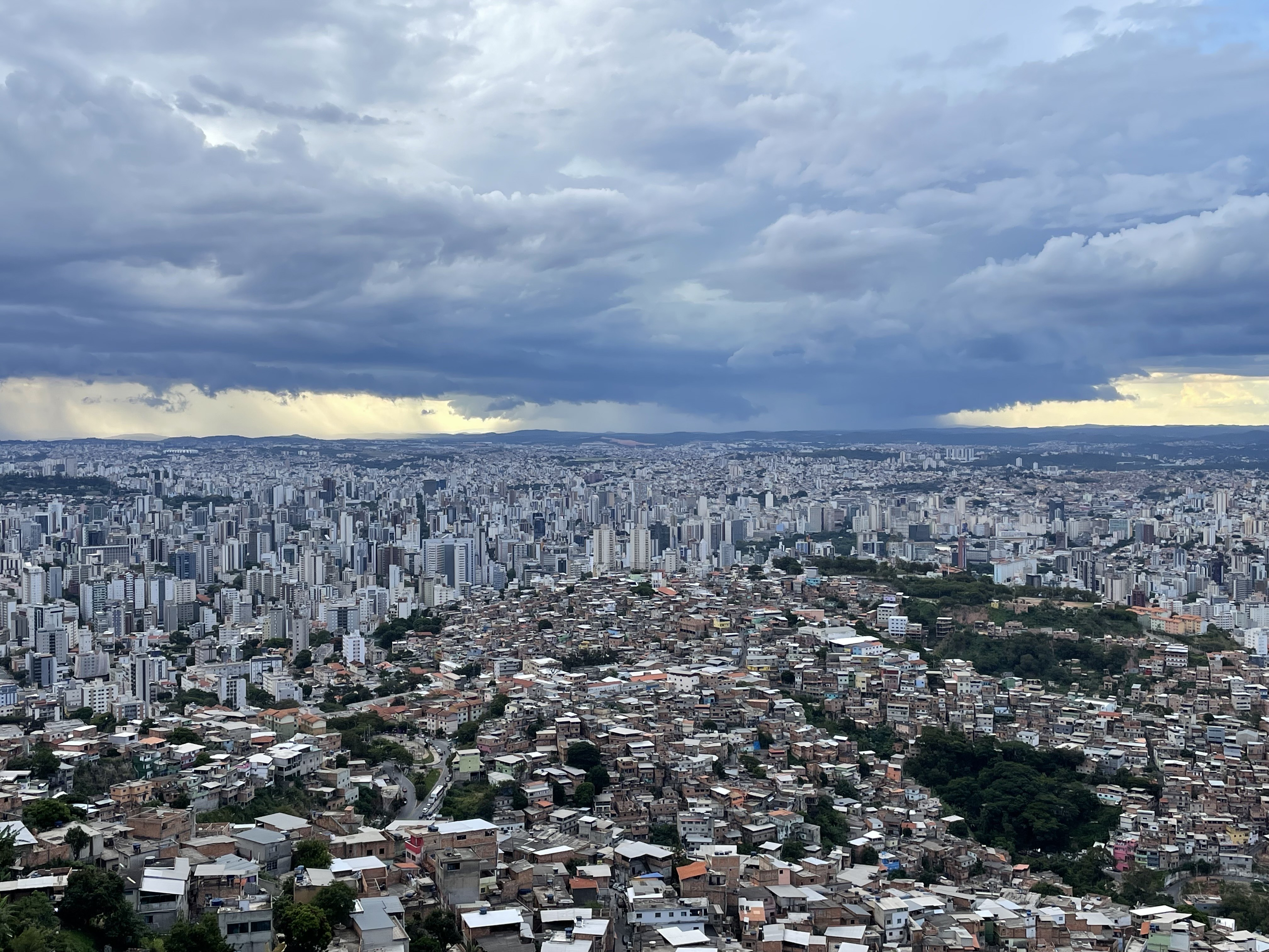 Vem morar no centro de BH': o que atrai prédios novos e reformas à área  central