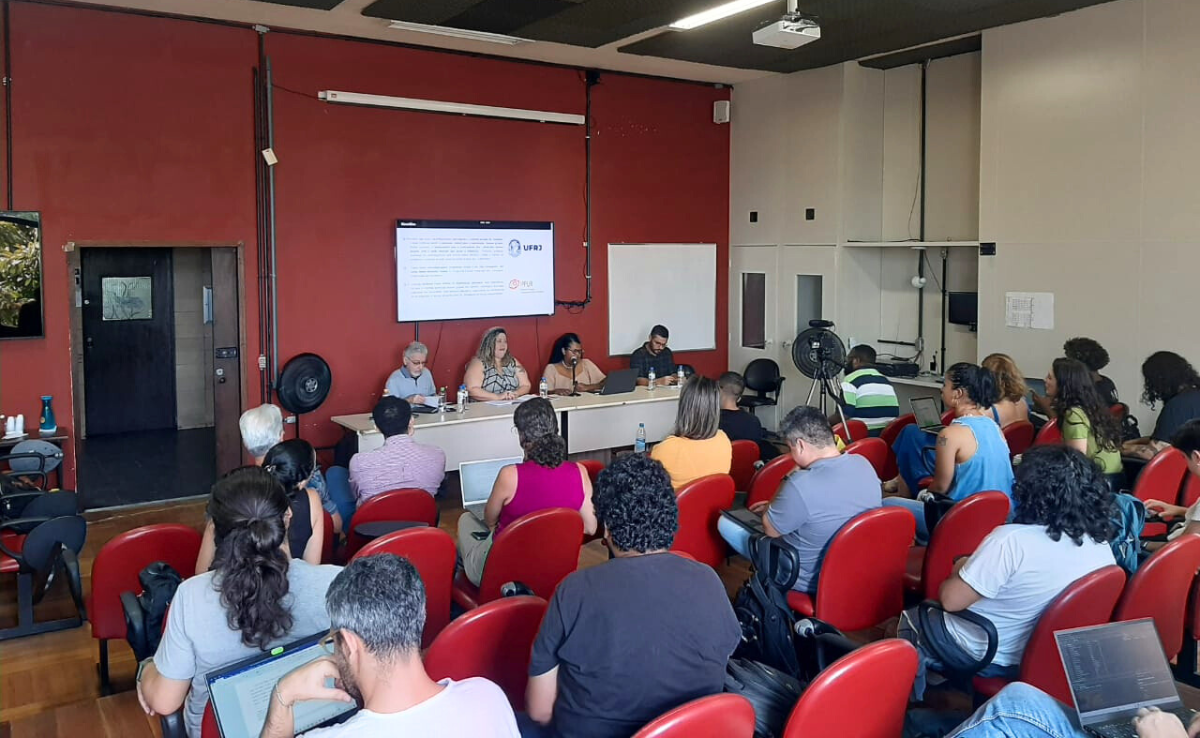 “RMRJ em Debate”: evento discute ilegalismos e serviços urbanos